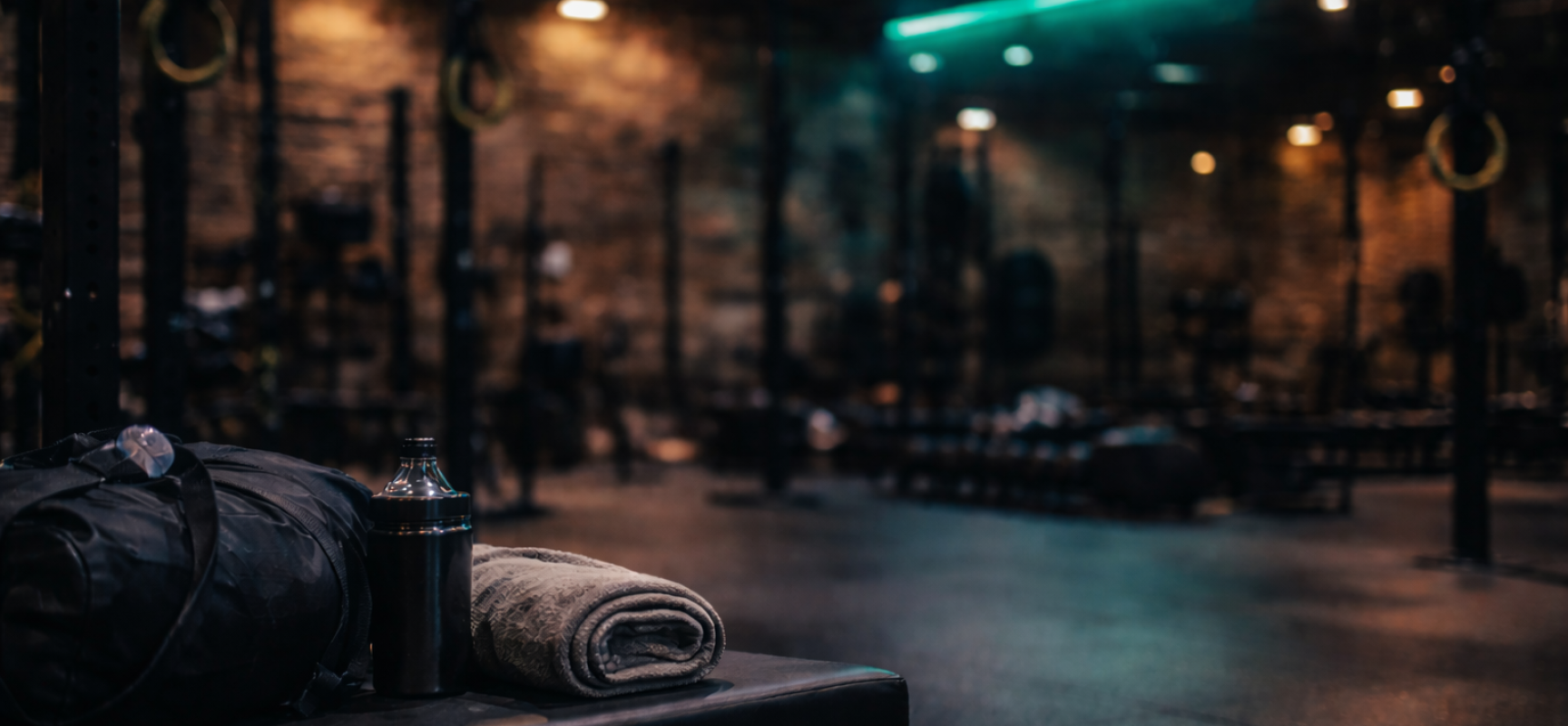 Gvozdjar - Industrial gym interior at night